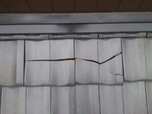 瓦差替え工事を行いました。